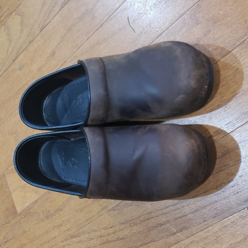 ‎Dansko